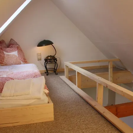 Gruenes Tal Karl * Rabennest